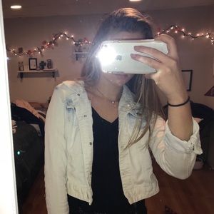 Lightwash Denim Cropped Jacket